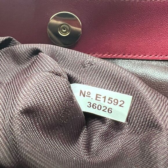 🔥🎁NWT! Coach NOMAD Burnished Leather Hobo Handbag Black Cherry Msrp:$495.00 - Picture 12 of 13